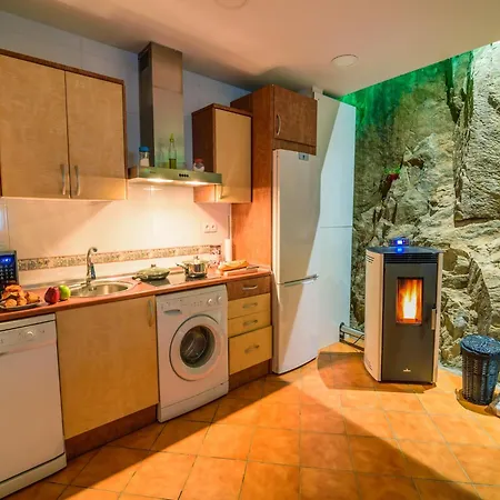 Riverside Rustic Retreat Apartman *