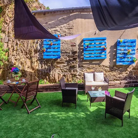 Apartman Riverside Rustic Retreat *