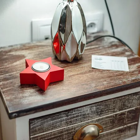 Riverside Rustic Retreat Apartman La Omañuela