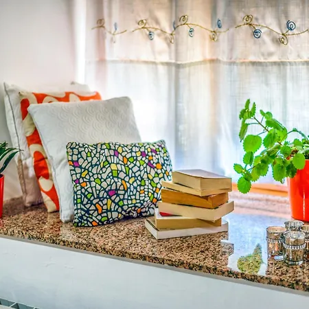 Apartamento Riverside Rustic Retreat La Omañuela