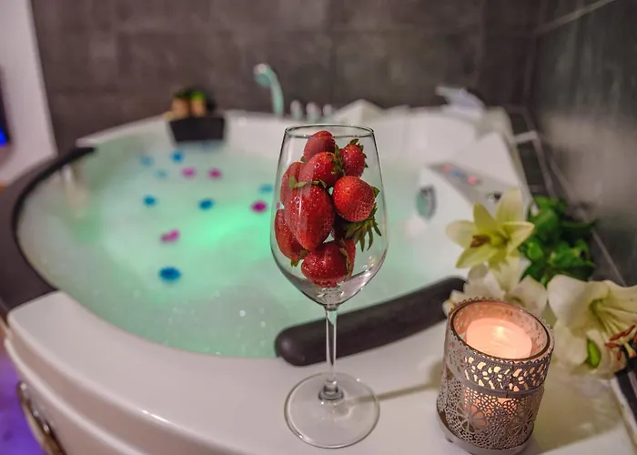 Apartamento Riverside Rustic Retreat