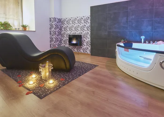 Riverside Rustic Retreat * La Omañuela